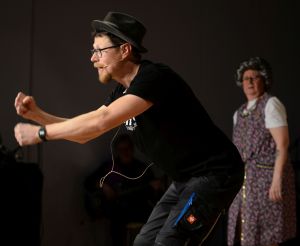 kostuemsitzung2a